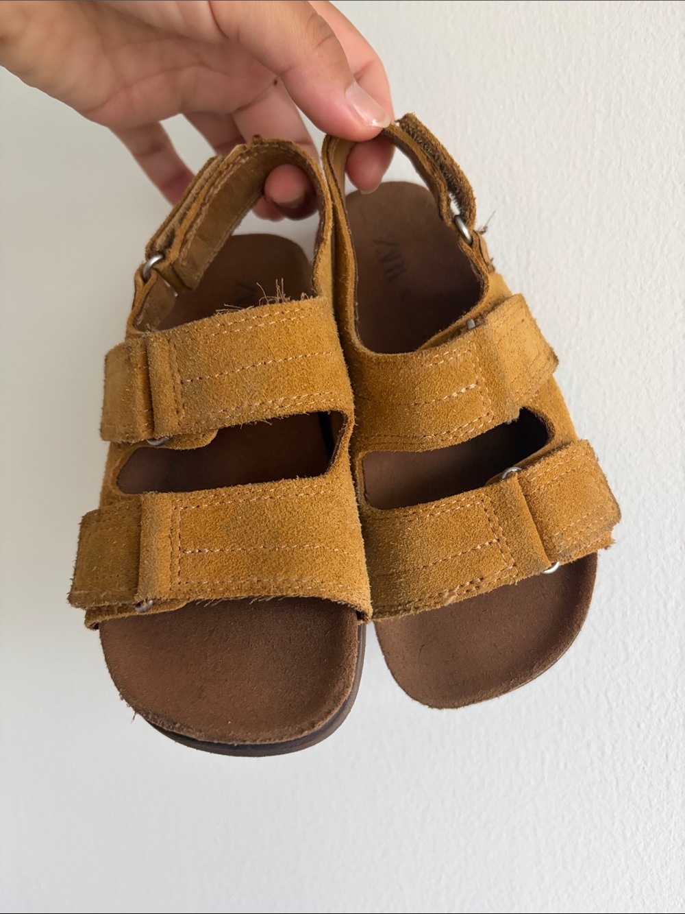 Zara Kids Sandals Suede Double-Strap in light brown Size 27 or 10.5T